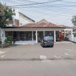 RedDoorz Syariah dekat BTC Fashion Mall (Standard)