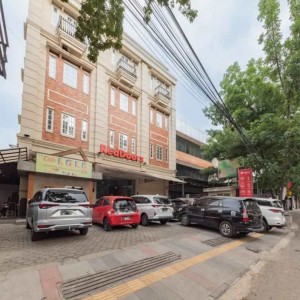 RedDoorz Jalan Malabar (Standar)
