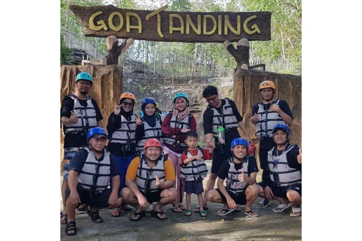Wisata  Goa Tanding