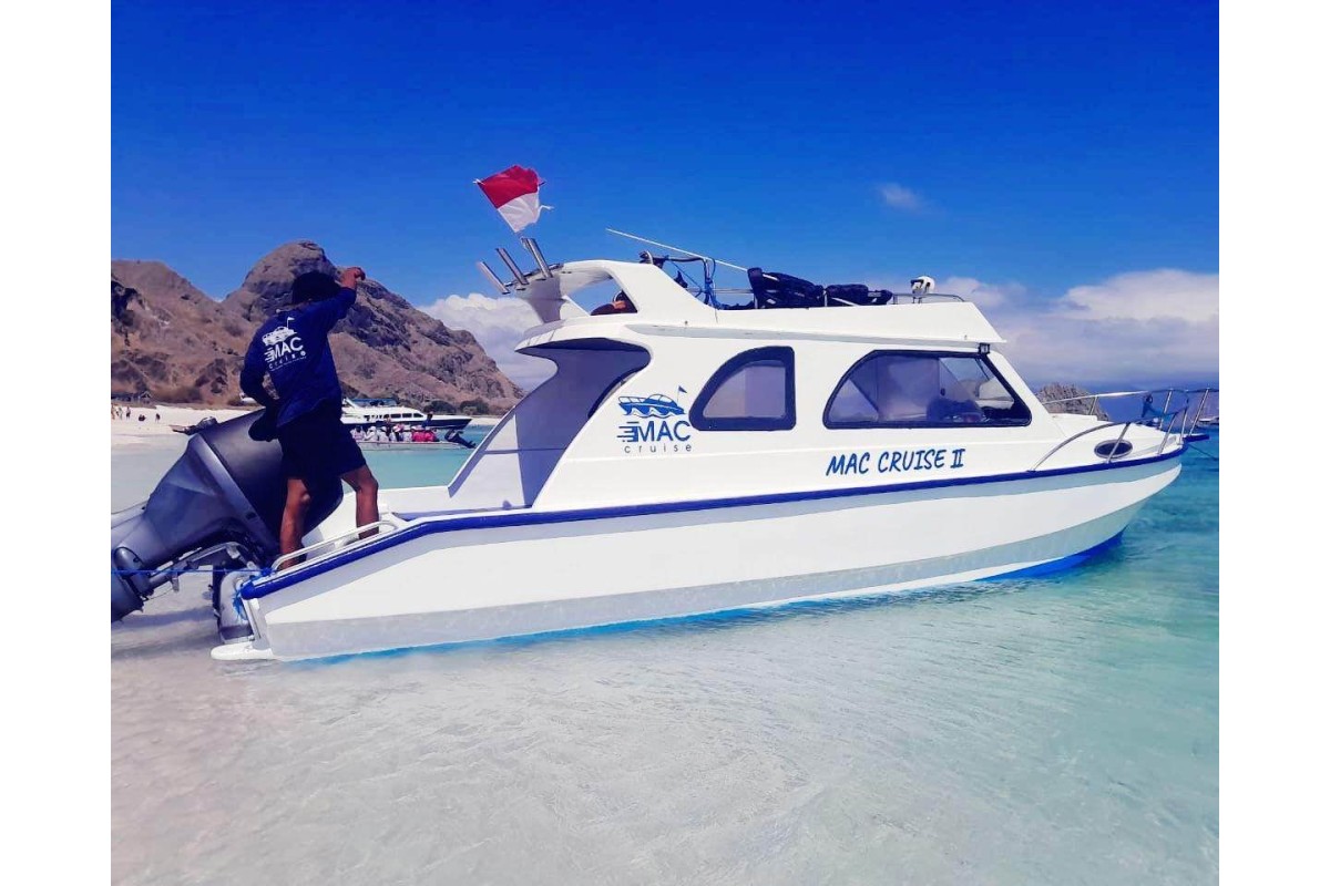 Privat Komodo  Speed Boat  I & II & VI (Toilet)