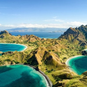 https://dev.windowtraveler.com/image/cache/catalog/tourtravel/aponx%20komodo/WhatsApp%20Image%202024-03-28%20at%204.33.23%20PM-300x300.jpeg