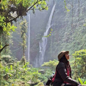 https://dev.windowtraveler.com/image/cache/catalog/tourtravel/shafeera%20Tour/pict2-300x300.jpg
