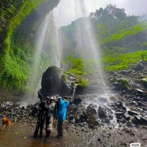 https://dev.windowtraveler.com/image/cache/catalog/wisata/madakaripura/MK4-300x300.jpg